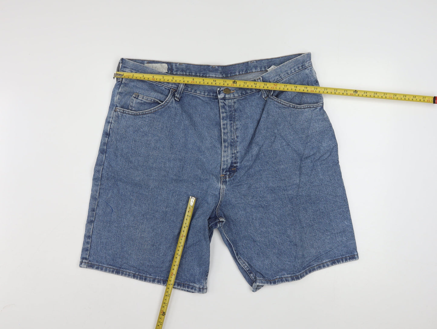Wrangler Men's Blue Denim Shorts Size 40 Regular Fit Retro Style