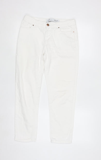 Additional front view of Denim Co. Women's White, size 10, Straight Stretch Jeans
