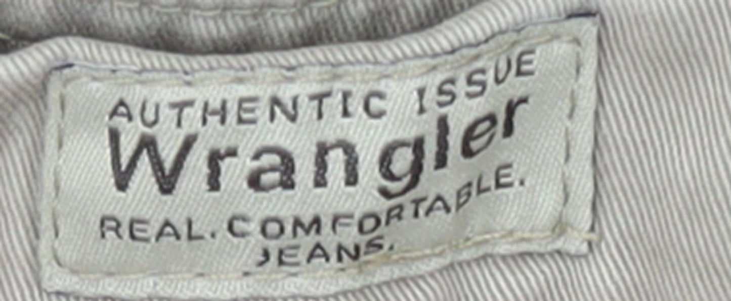 Wrangler Men's Beige Cargo Shorts Size 46 Cotton Casual