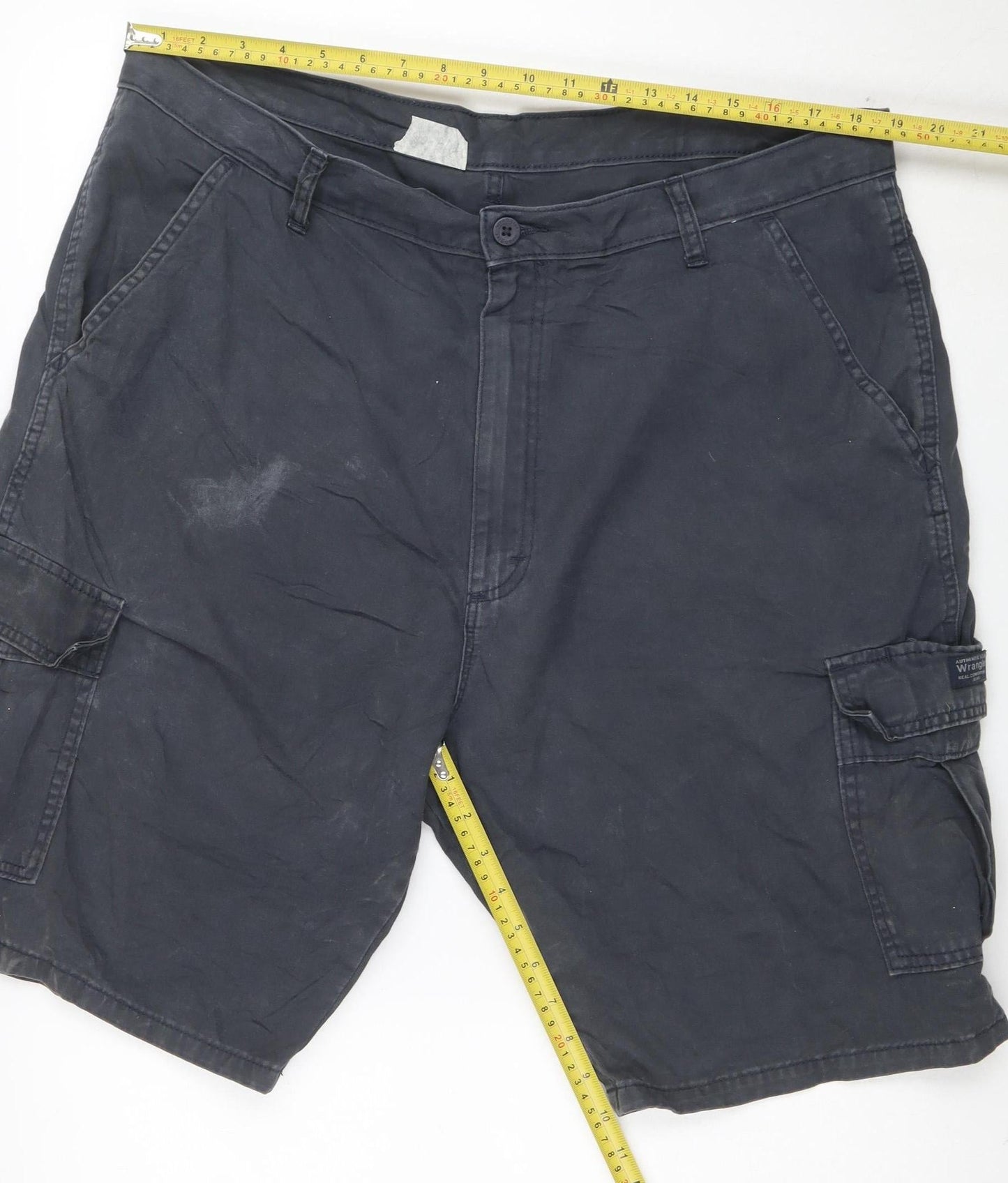 Wrangler Men's Black Cargo Shorts Size 38 Cotton Workwear Style