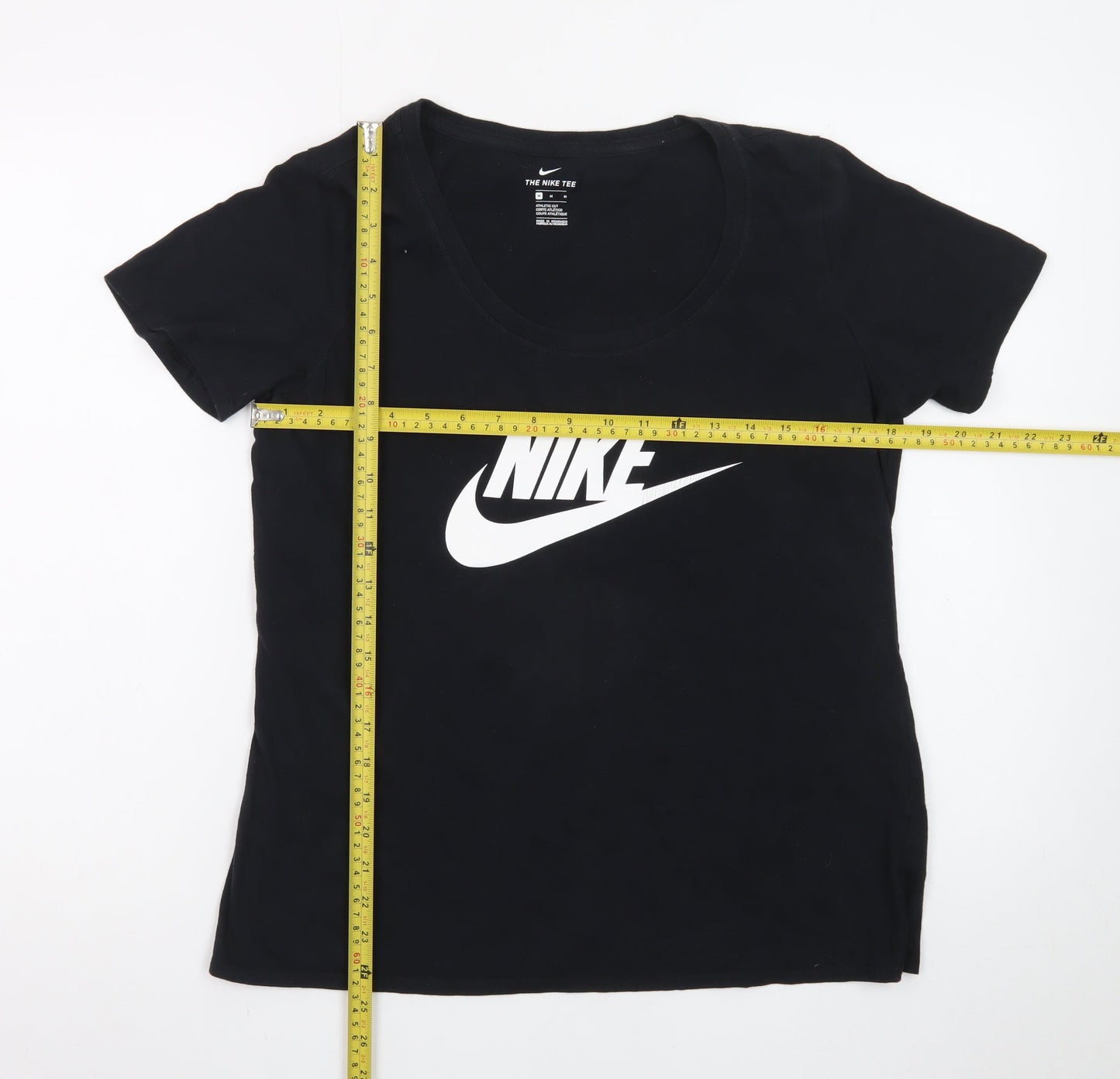 Nike Womens Black Athletic Fit T-Shirt Medium Short Sleeve Sports Tee