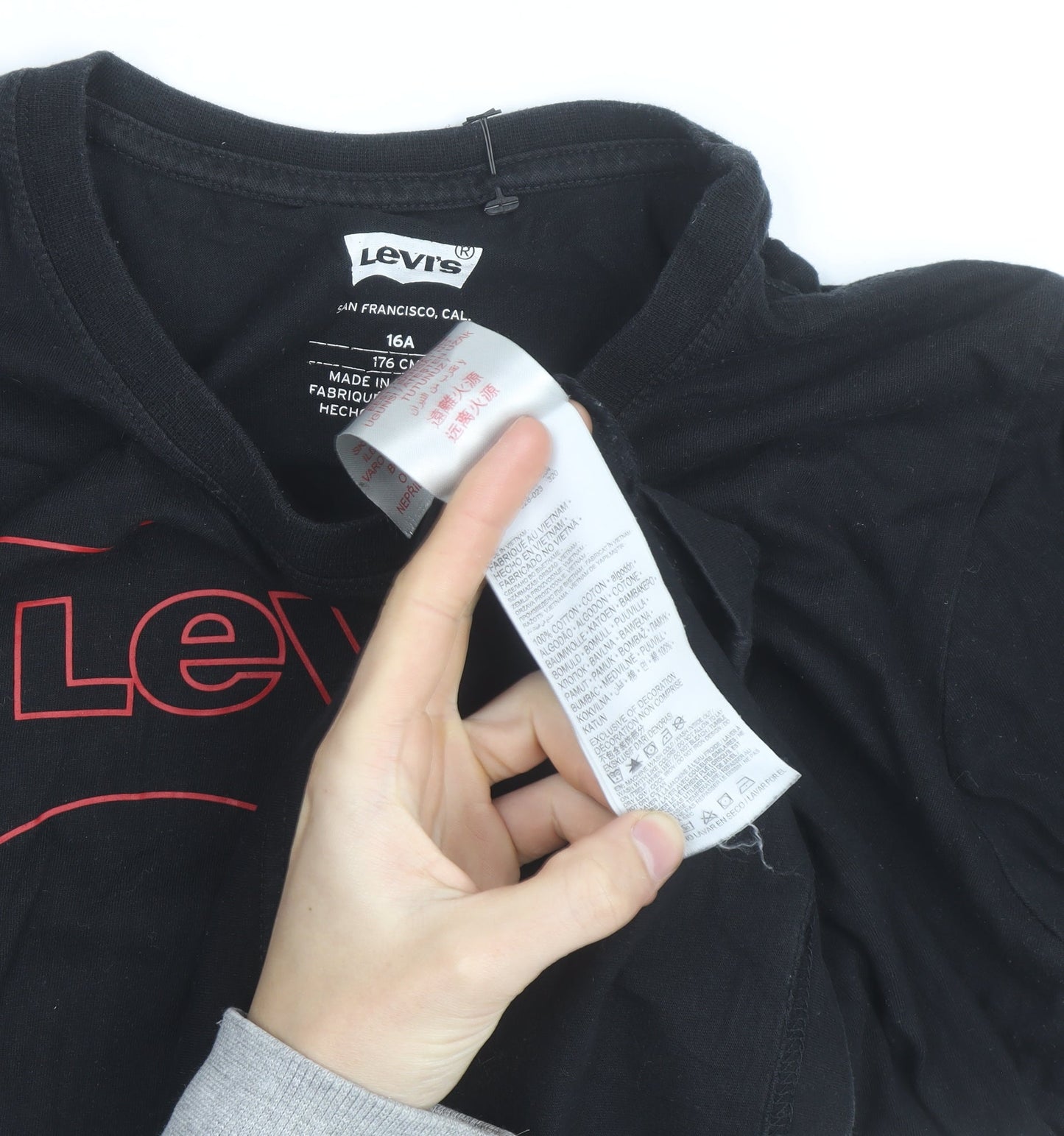 Levi's Men's Black Long Sleeve Cotton Graphic Logo Top L