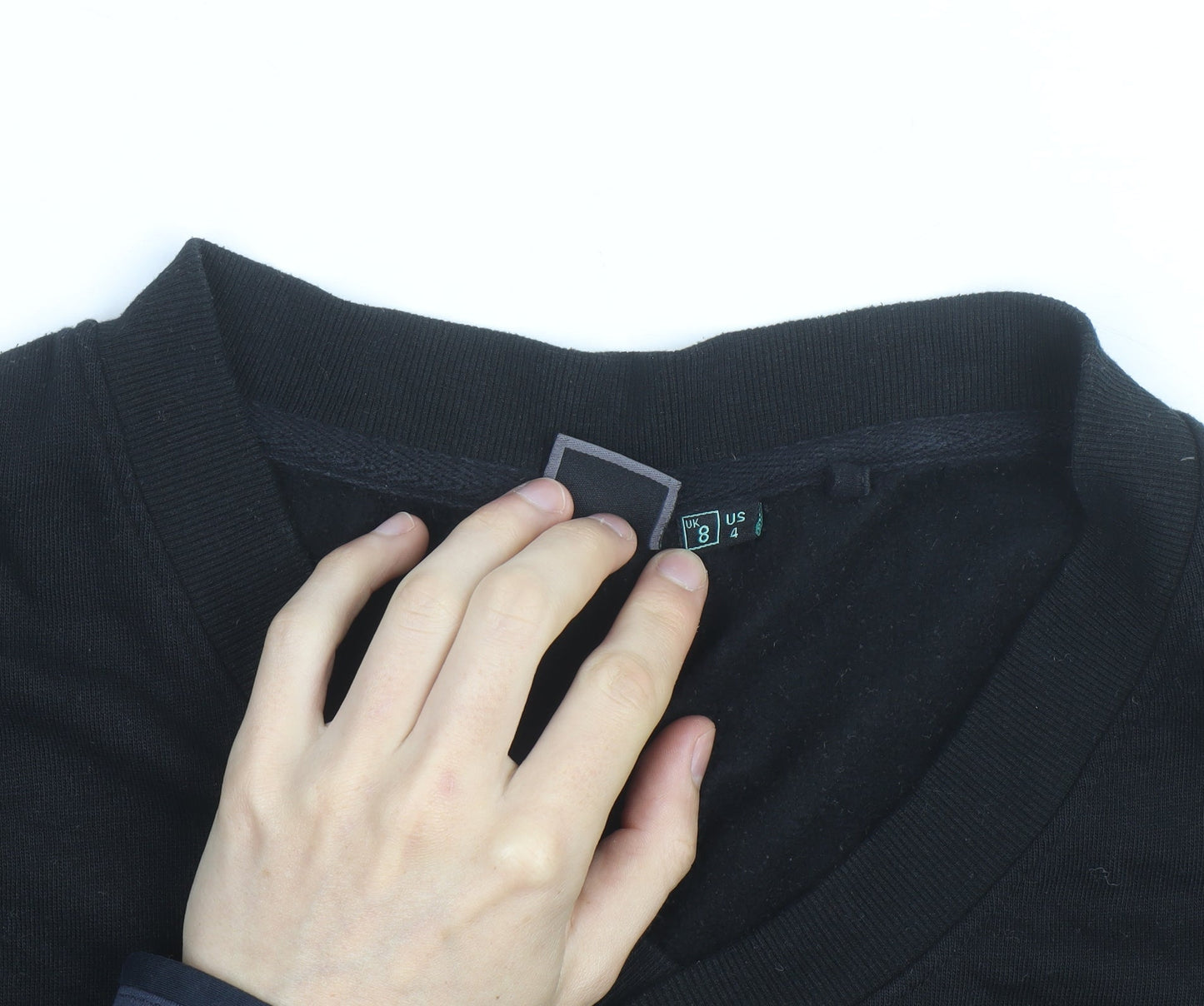 LA Gear Women's Black V-Neck Pullover Sweatshirt Size 8