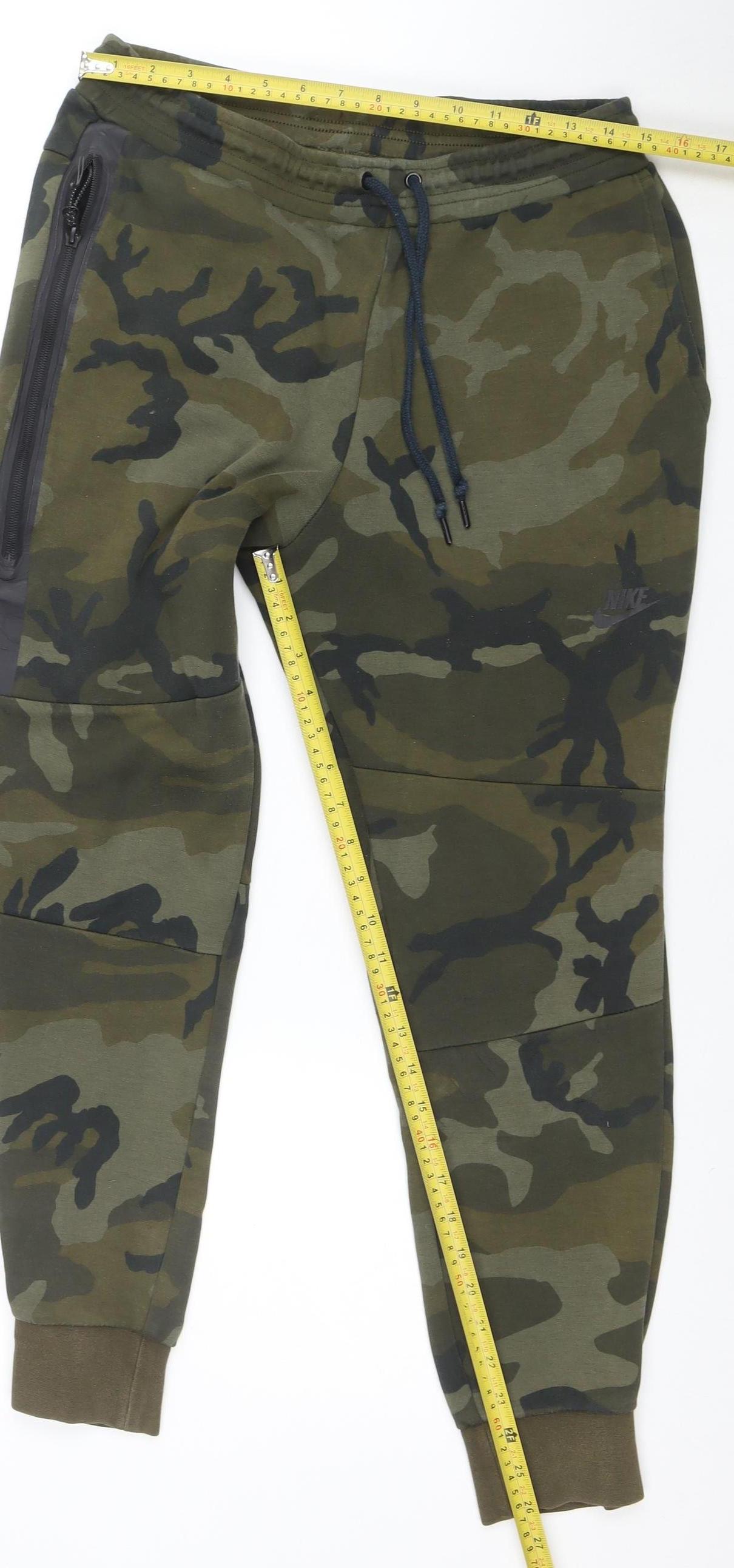 Nike Men's Green Camo Jogger Trousers M Regular Fit Activewear