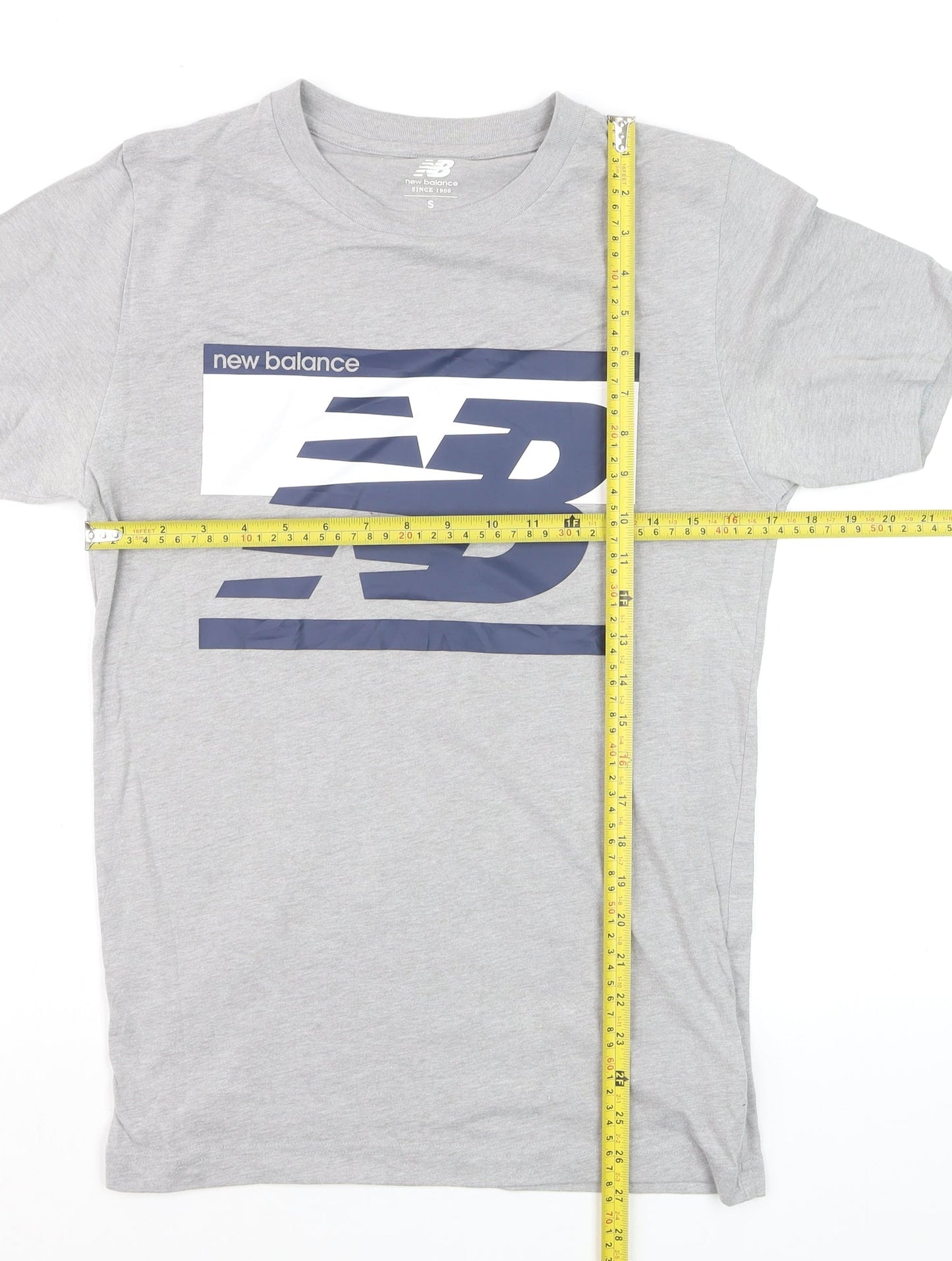 New Balance Men's Grey Short Sleeve Crew Neck Athletic T-Shirt Size S