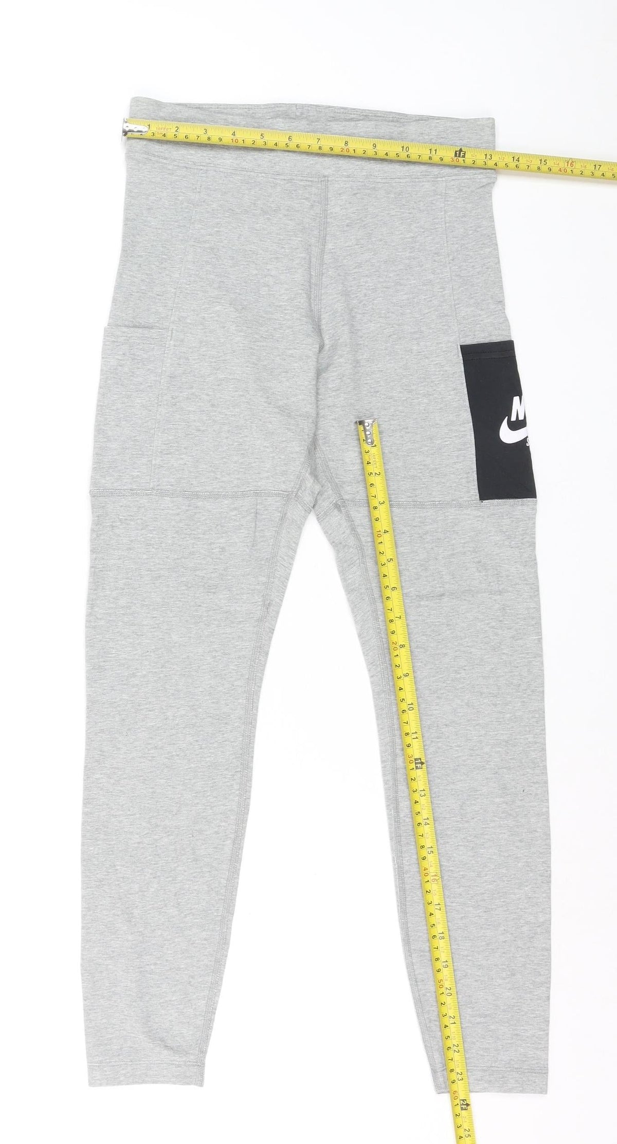 Nike Women’s Grey Slim Fit Leggings Medium Elastic Waist Sportswear