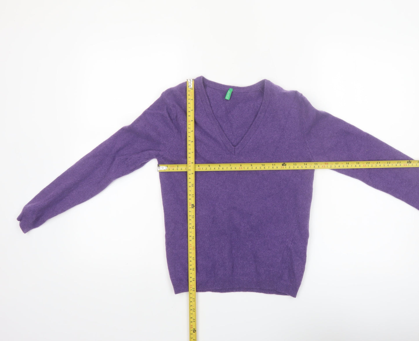 United Colors of Benetton Women's Purple Wool V-Neck Jumper Size 8