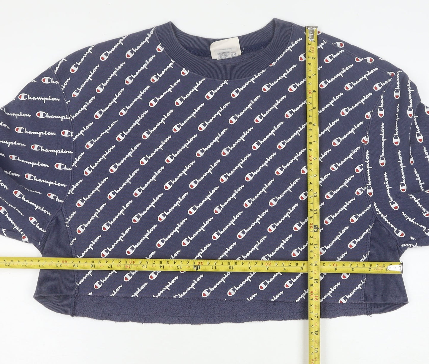 Champion Women's Blue Small Cropped Crew Neck Pullover Sweatshirt