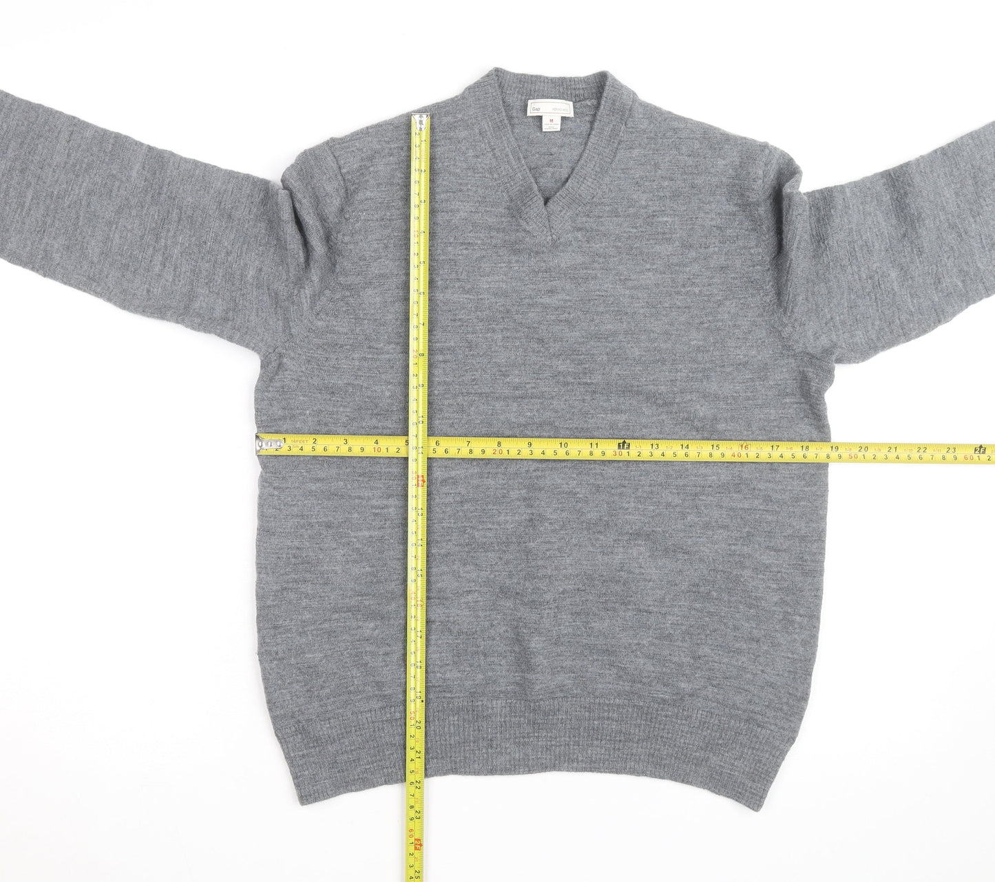 Gap Men's Grey Merino Wool V-Neck Jumper Size M