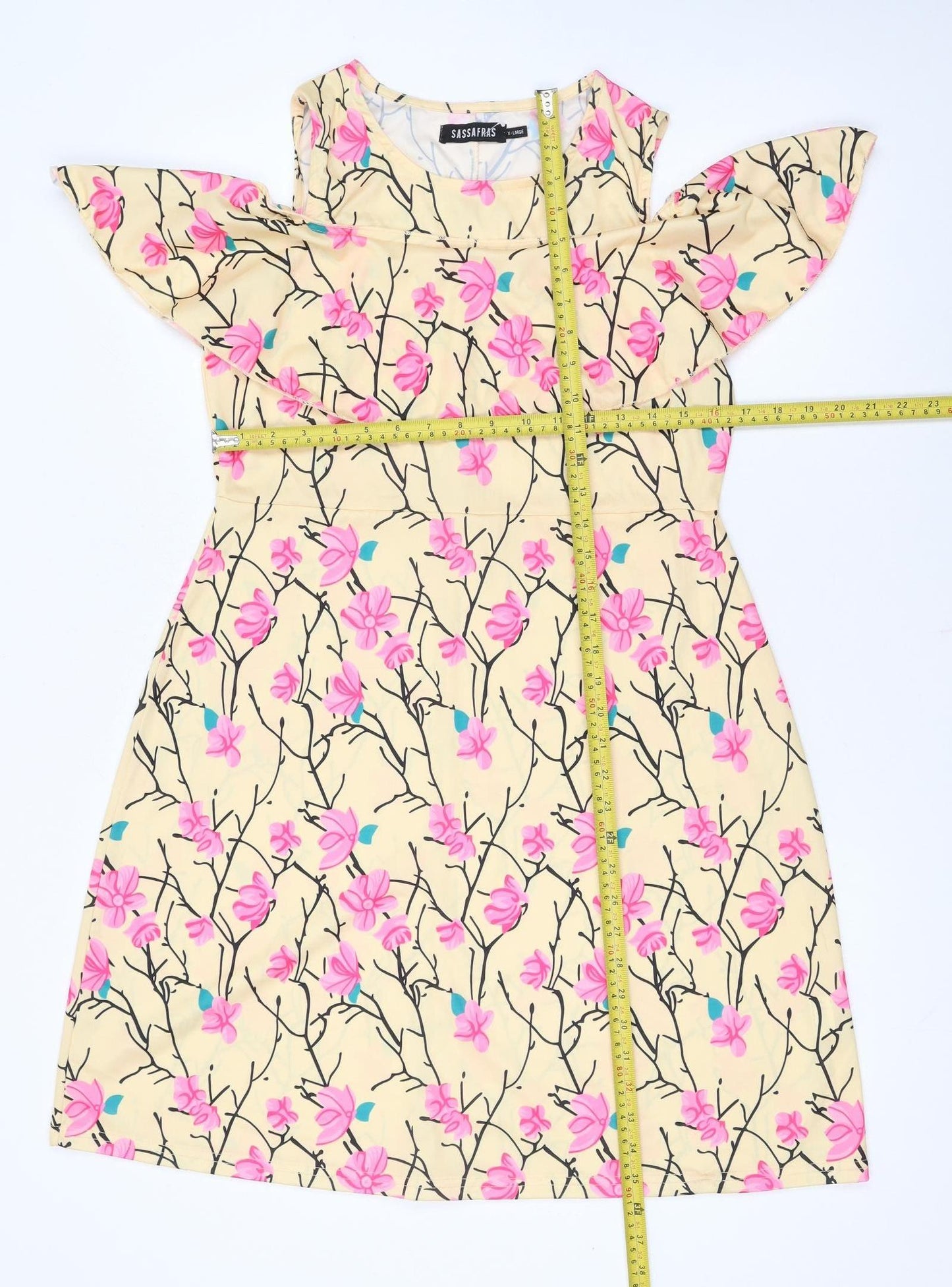 Sassafras Women’s Beige Floral Cold Shoulder Shift Dress L