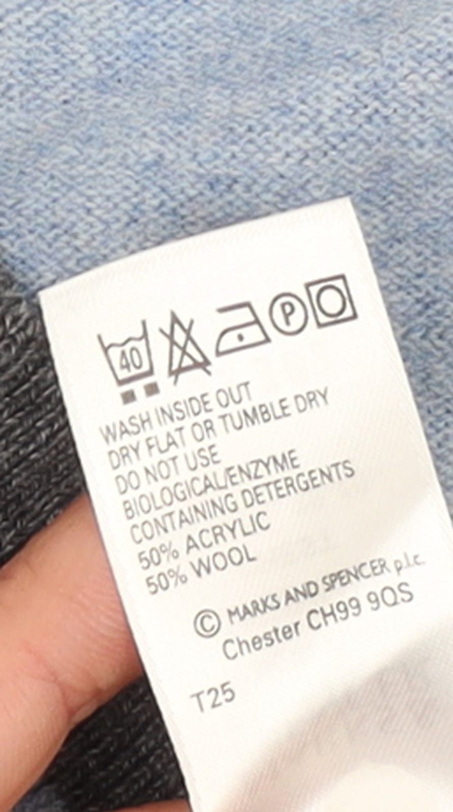 Marks and Spencer Men’s Blue V-Neck Wool Blend Jumper Medium