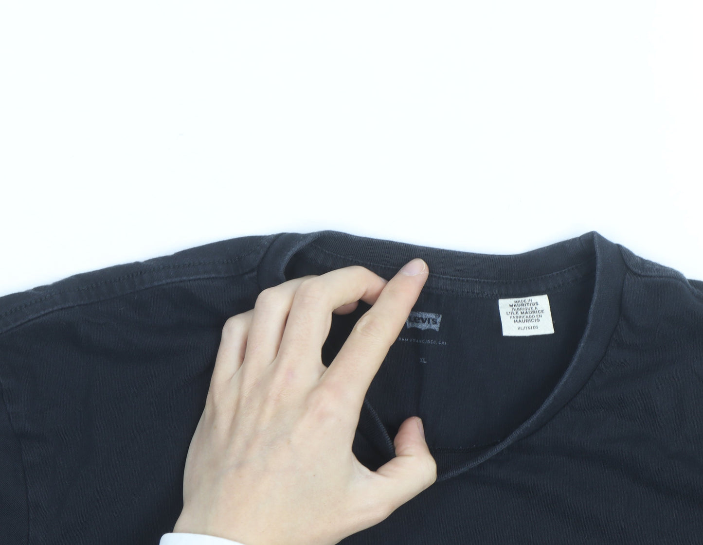 Levi's Men's Black Las Vegas Graphic T-Shirt XL