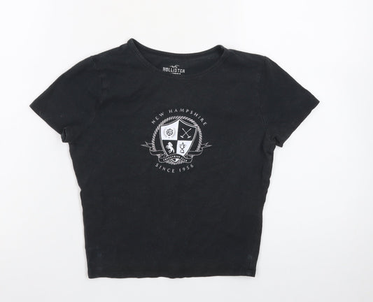 Prewornwholesale purple cropped slim fit active T-shirt with short sleeves and a high neckline.