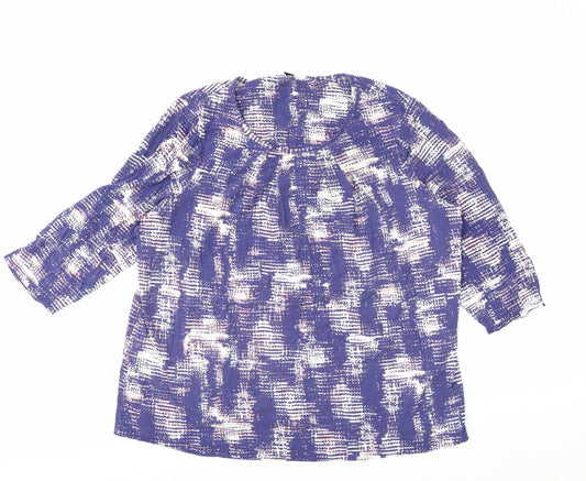 Prewornwholesale purple cropped slim fit active T-shirt with short sleeves and a high neckline.