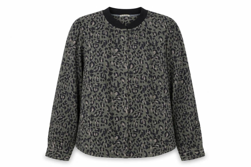 Hilfiger Denim Women's Green Animal Print Blouse M Long Sleeve