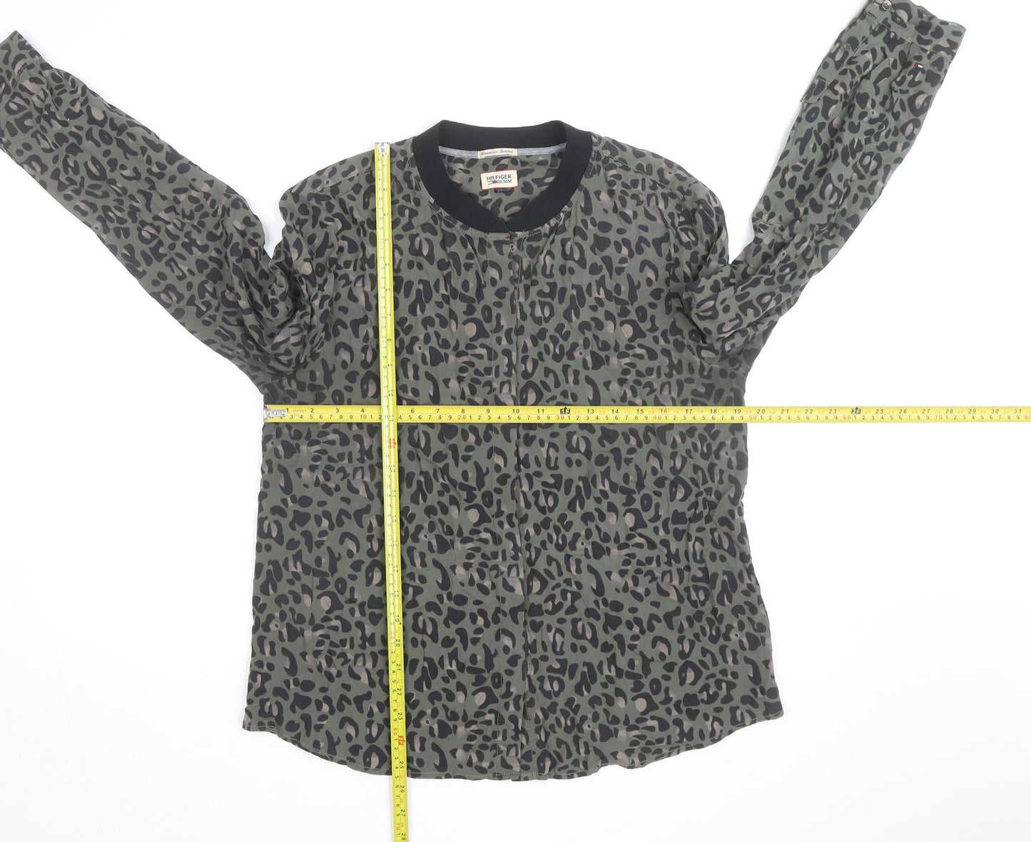 Hilfiger Denim Women's Green Animal Print Blouse M Long Sleeve