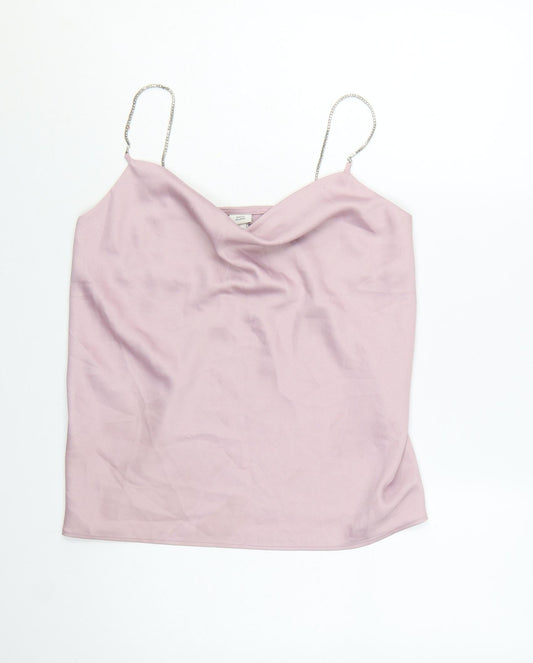 Prewornwholesale green racerback sports bra with medium support and seamless construction for activewear.