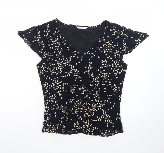 Prewornwholesale purple cropped slim fit active T-shirt with short sleeves and a high neckline.