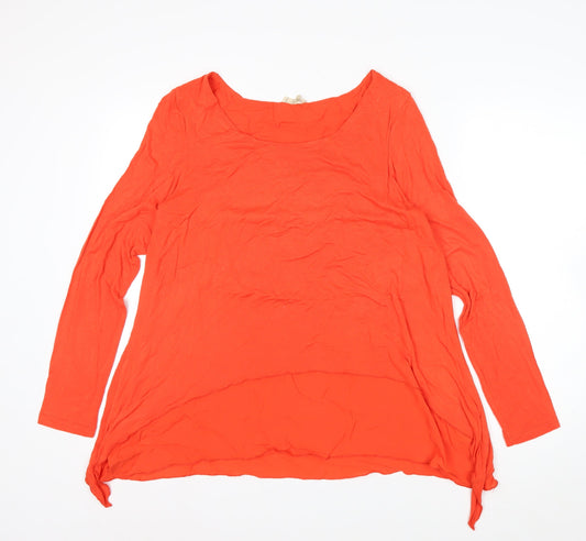 Prewornwholesale purple cropped slim fit active T-shirt with short sleeves and a high neckline.
