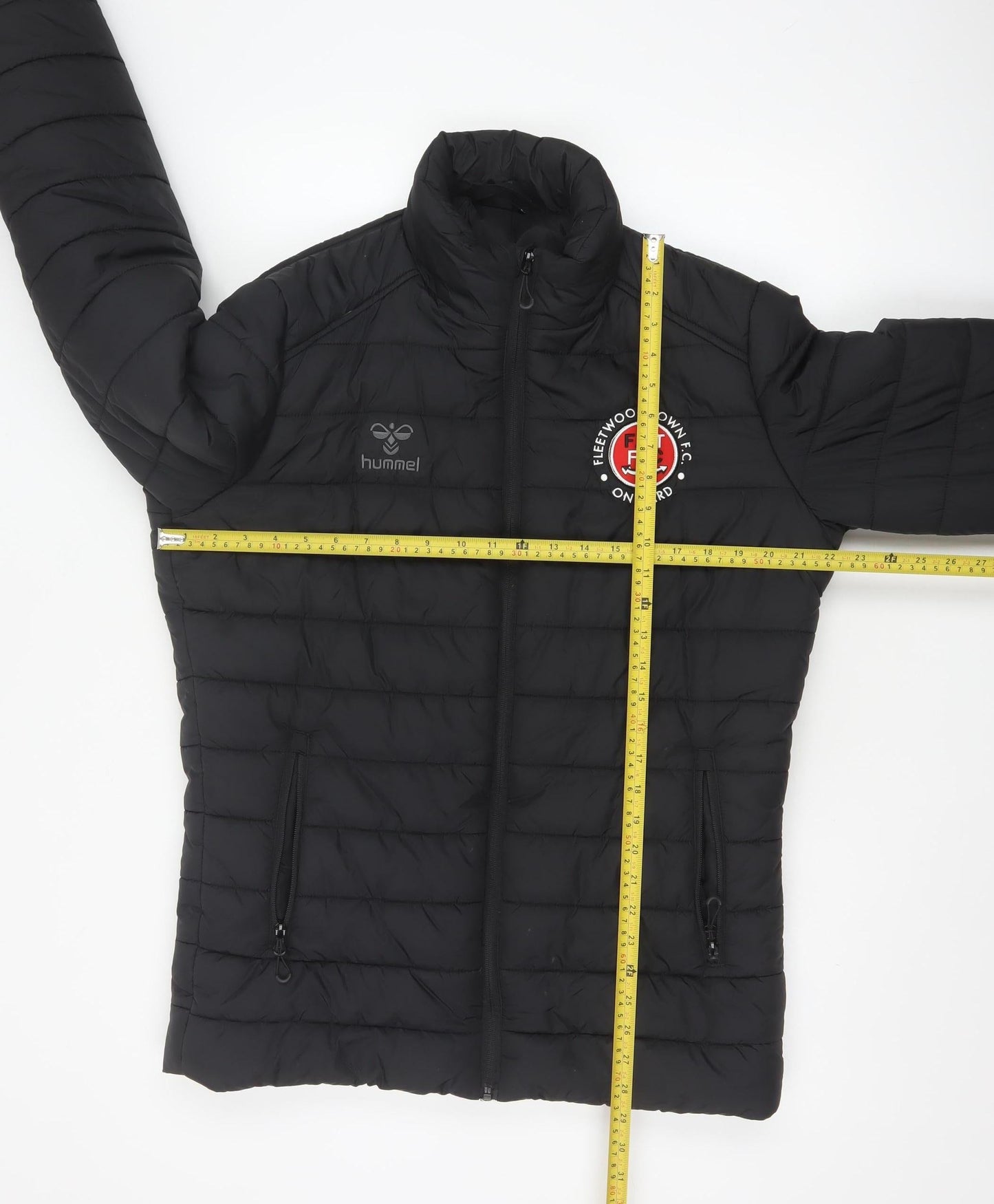 Hummel Mens Black Puffer Jacket Medium Fleetwood Town FC