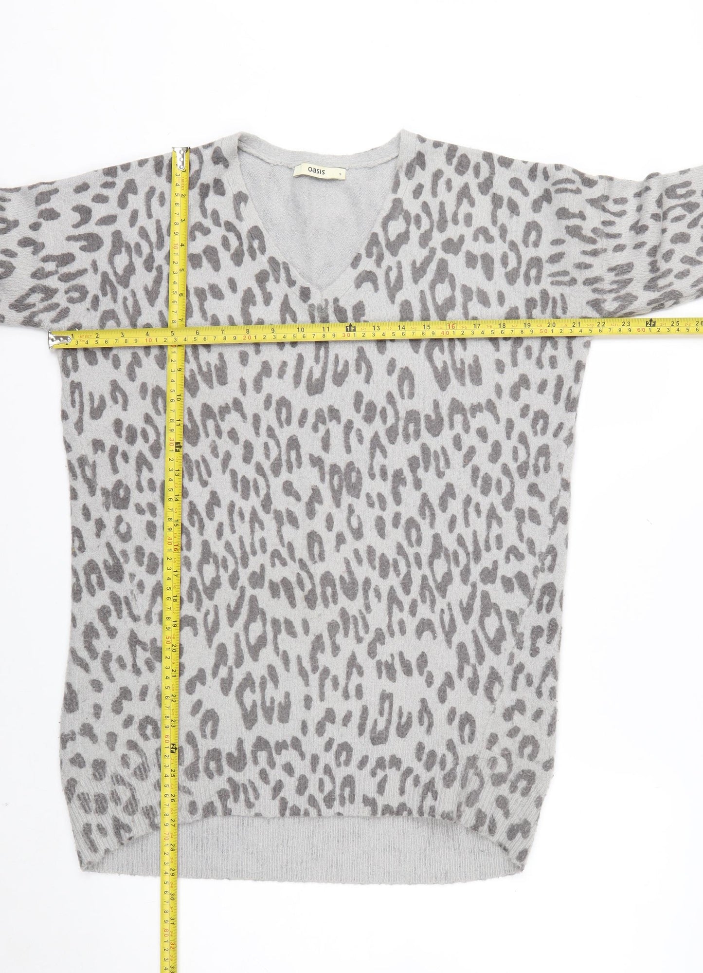 Oasis Women's Grey Animal Print V-Neck Knit Jumper Size S
