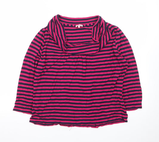 Prewornwholesale purple cropped slim fit active T-shirt with short sleeves and a high neckline.