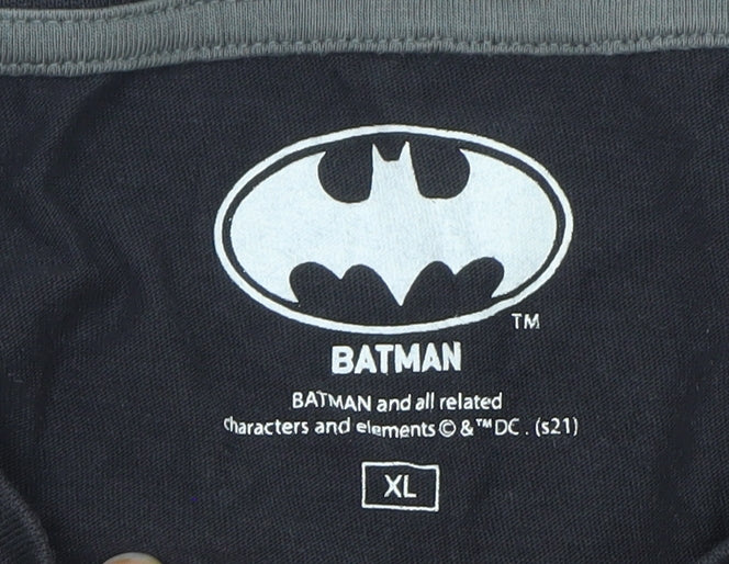 Batman Men’s Black XL Graphic Comic Superhero Short Sleeve T-Shirt