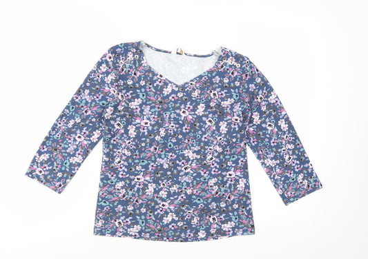 Prewornwholesale purple cropped slim fit active T-shirt with short sleeves and a high neckline.