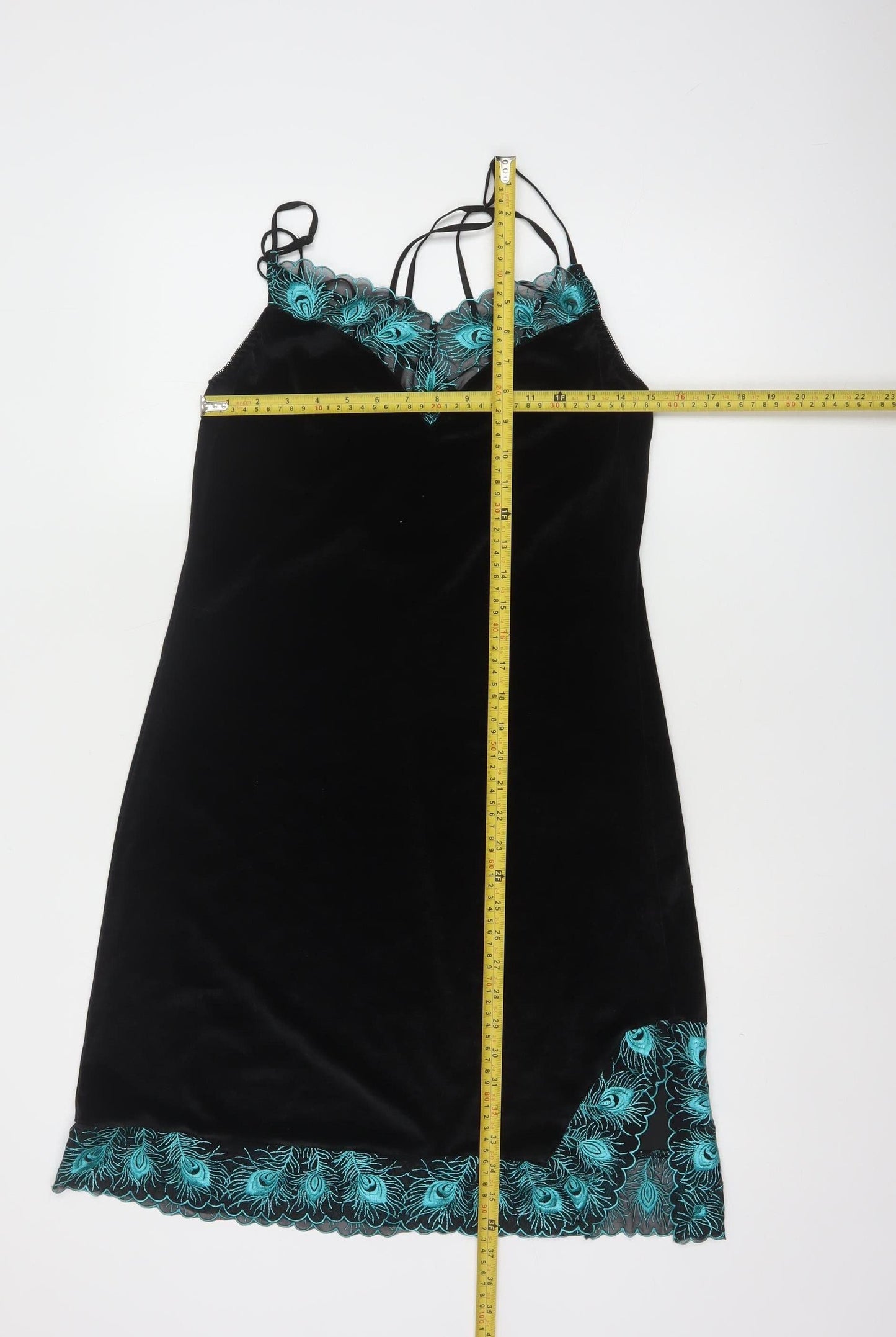 Empress Mimi Women Black Chemise L Velvet Lace Slip
