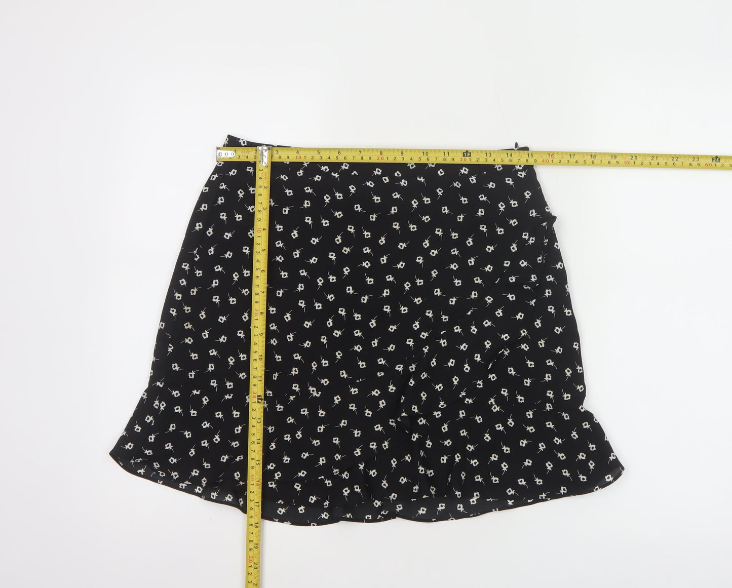 Oasis Women's Black Floral Short A-Line Skirt Size 10