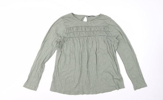 Prewornwholesale purple cropped slim fit active T-shirt with short sleeves and a high neckline.