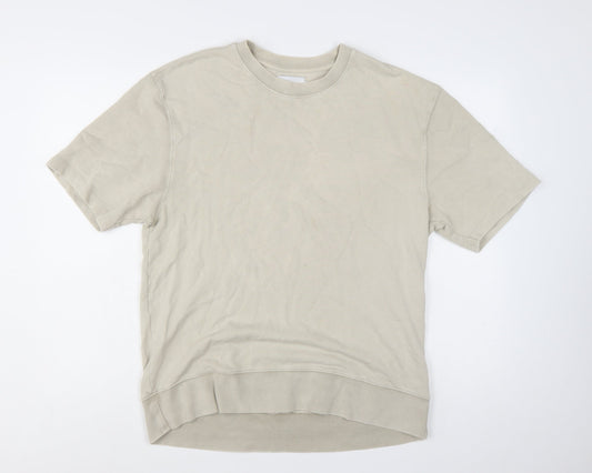 Prewornwholesale purple cropped slim fit active T-shirt with short sleeves and a high neckline.