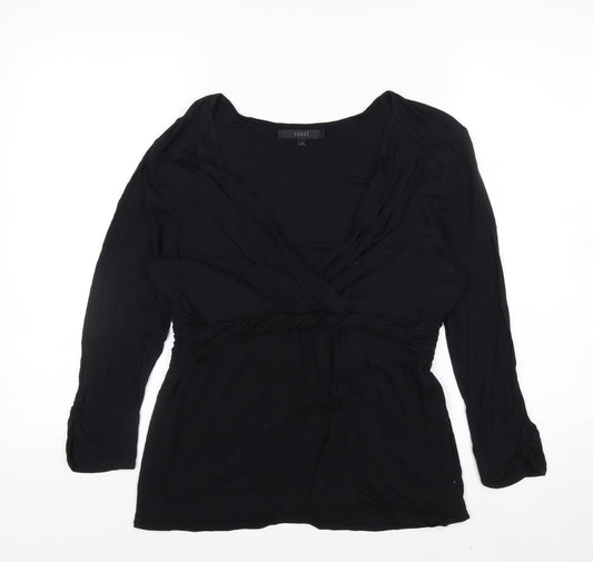 Prewornwholesale purple cropped slim fit active T-shirt with short sleeves and a high neckline.