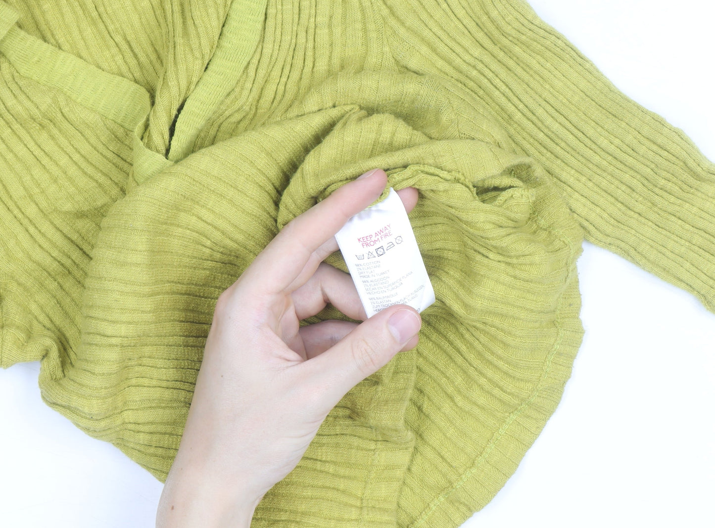 Urban Outfitters Women's Green V-Neck Ribbed Knit Jumper Size S