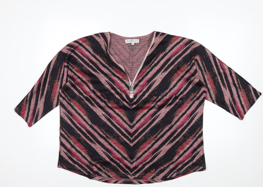 Prewornwholesale purple cropped slim fit active T-shirt with short sleeves and a high neckline.