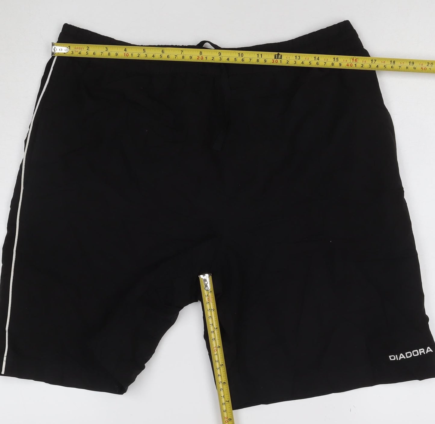 Diadora Men's Black Athletic Polyester Shorts Size M