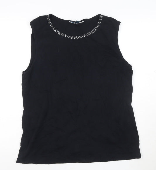 Prewornwholesale purple cropped slim fit active T-shirt with short sleeves and a high neckline.