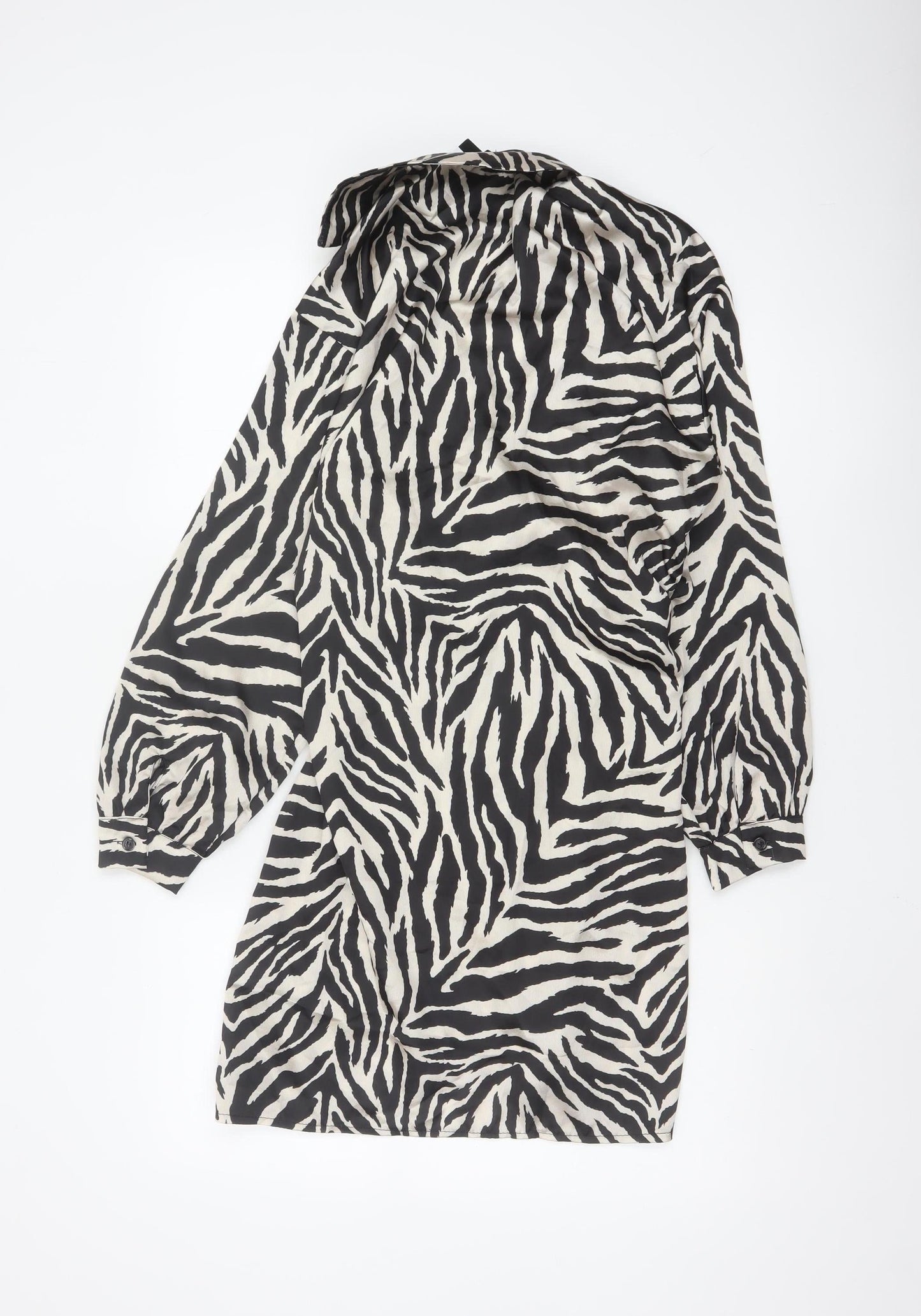 I Saw It First Women’s Black Zebra Print Long Sleeve Wrap Dress L