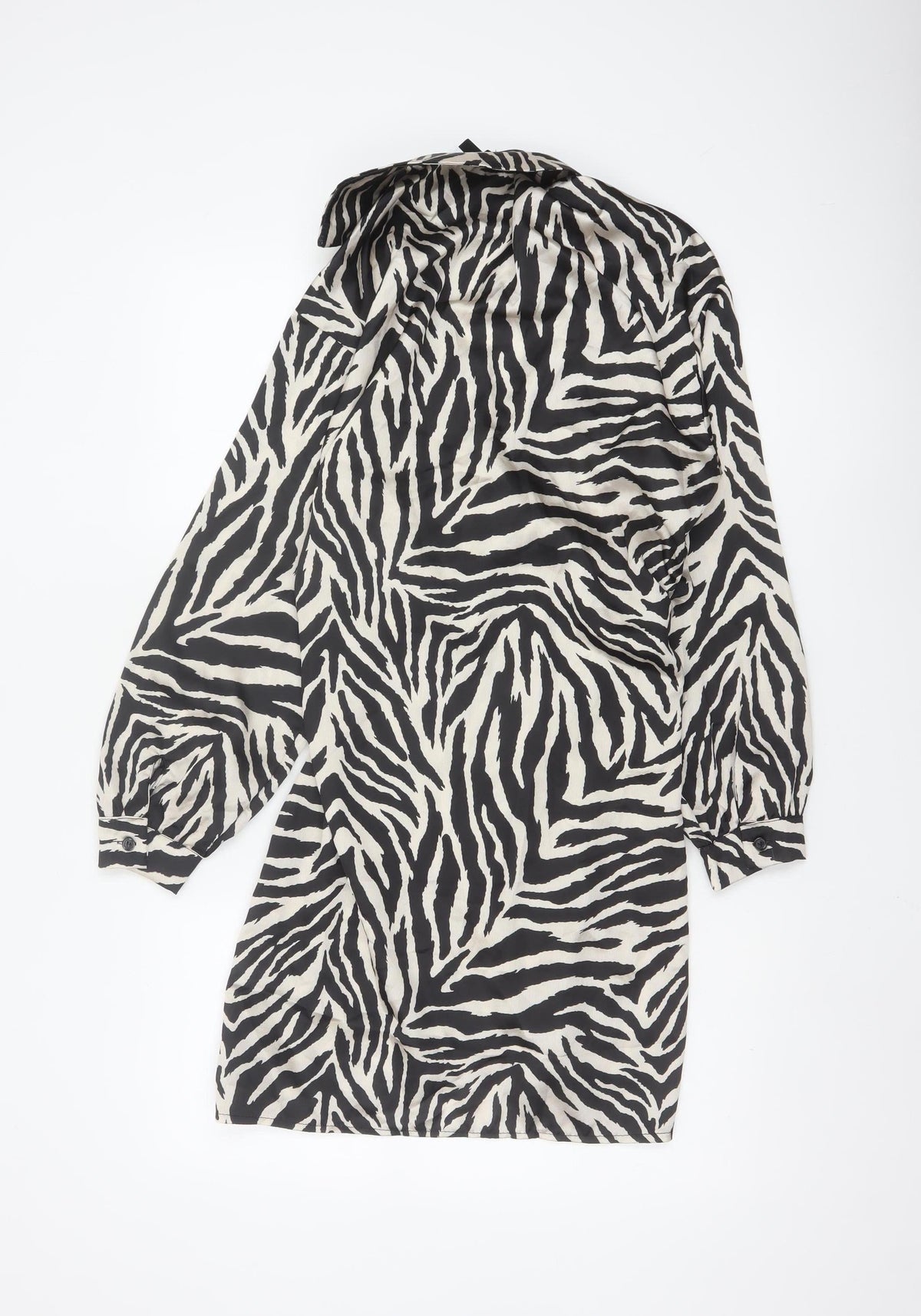 I Saw It First Women’s Black Zebra Print Long Sleeve Wrap Dress L