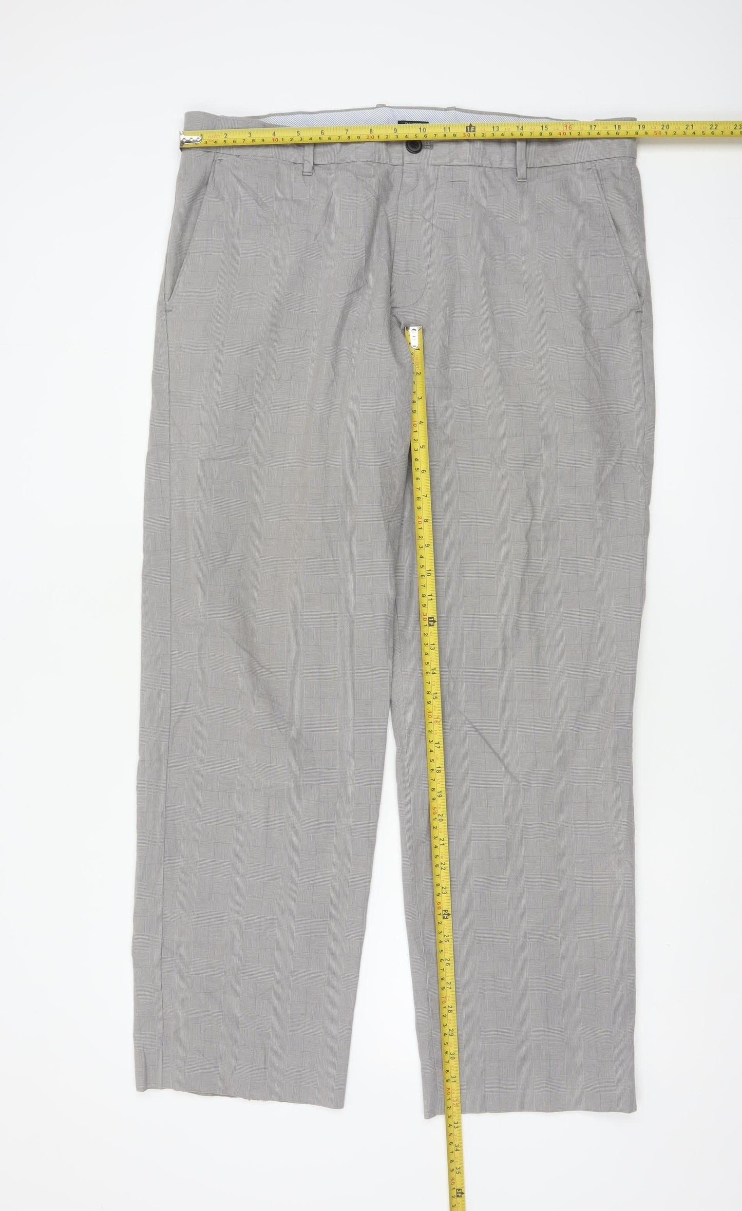 Gap Khakis Men’s Grey Checked Cotton Chino Trousers 36x32