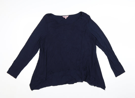 Prewornwholesale purple cropped slim fit active T-shirt with short sleeves and a high neckline.