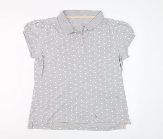 Prewornwholesale purple cropped slim fit active T-shirt with short sleeves and a high neckline.
