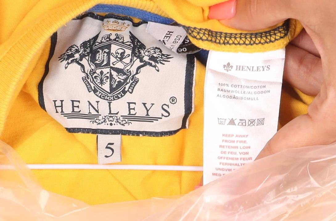 Henleys Men's Yellow 'Silver Lions' Graphic Cotton T-Shirt Size S