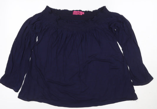 Prewornwholesale purple cropped slim fit active T-shirt with short sleeves and a high neckline.