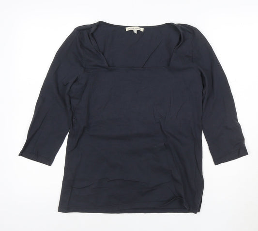 Prewornwholesale purple cropped slim fit active T-shirt with short sleeves and a high neckline.