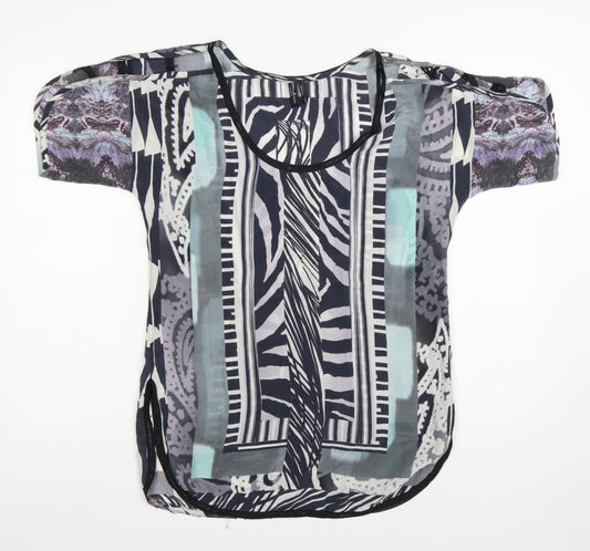 Prewornwholesale purple cropped slim fit active T-shirt with short sleeves and a high neckline.