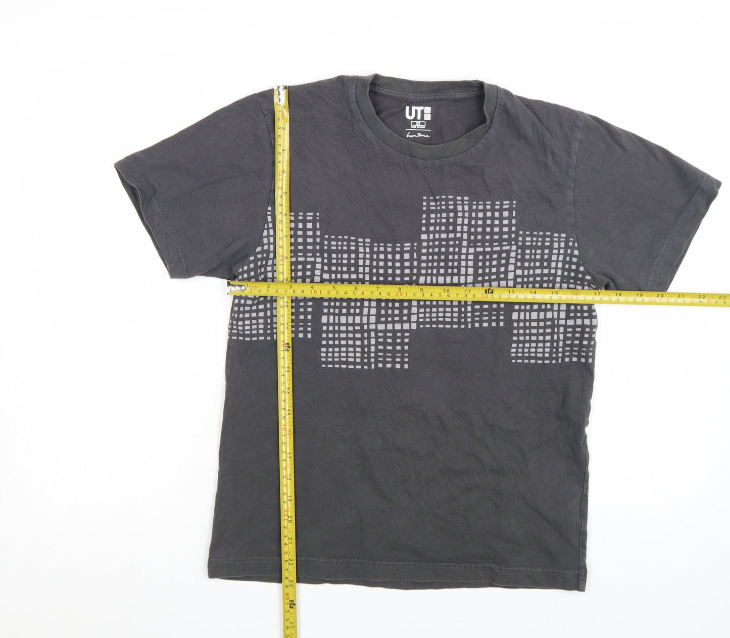 Uniqlo UT Men’s Black Graphic Print Short Sleeve T-Shirt XS Cotton