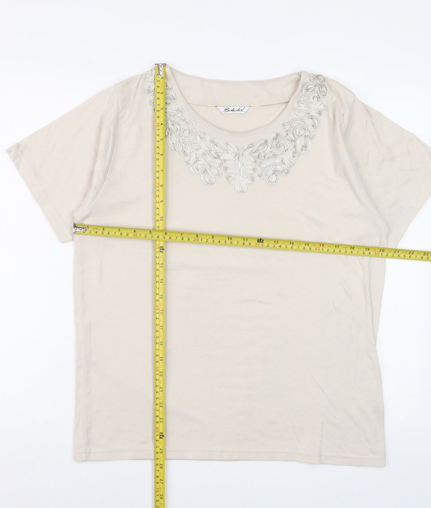 Berkertex Women Beige Embroidered Short Sleeve T-Shirt Size 16