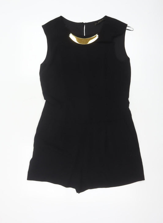 Prewornwholesale purple cropped slim fit active T-shirt with short sleeves and a high neckline.