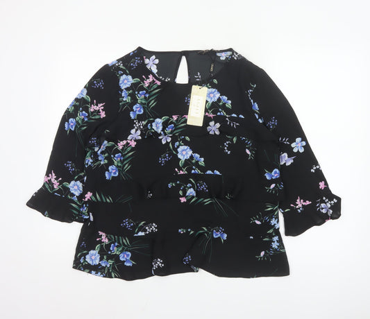 Prewornwholesale purple cropped slim fit active T-shirt with short sleeves and a high neckline.